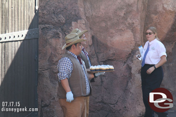 Cast Members from the Jamboree were roaming the trail with cupcakes