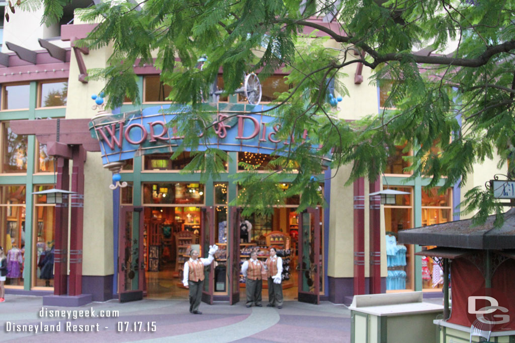 World of Disney was open and Cast Members out greeting guests as they arrived.