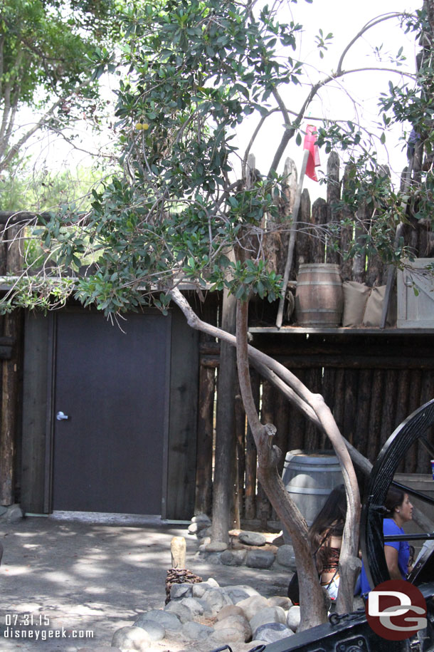 A door to enter the construction site from the Frontierland side.