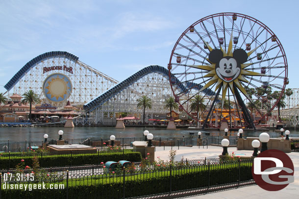 All is quiet in Paradise Park and Bay.  Interesting the projector housing now stick out of the water when the fountains are down.   I miss the Instant Concerts.