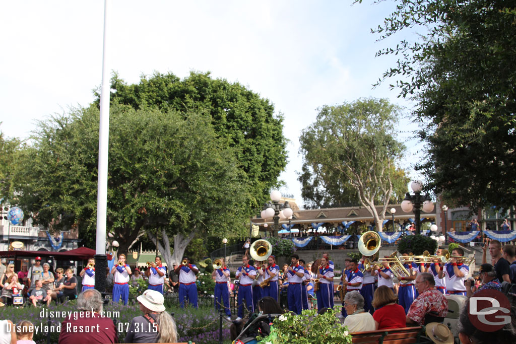 Stopped by Town Square for the nightly Flag Retreat.  The Band was a little early and the Dapper Dans were not so they missed their mark. They did show up a few minutes later.