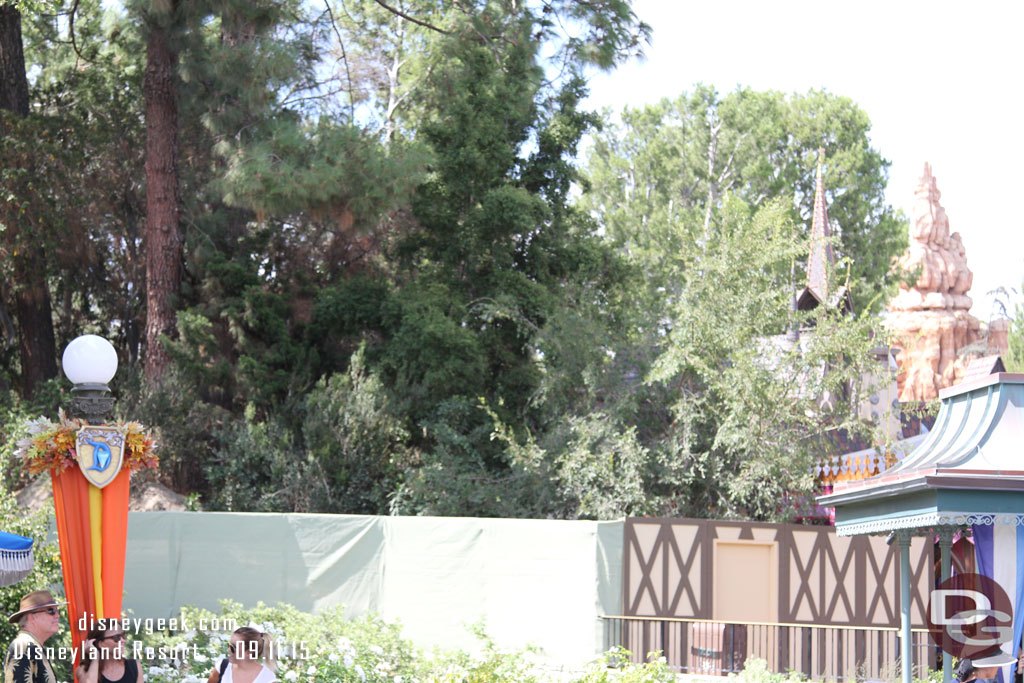 No visible progress on the walkway between Fantasy Faire and Frontierland.  Did overhear someone trying to explain they have started the entrance to Star Wars Land there...  thought that was fun!