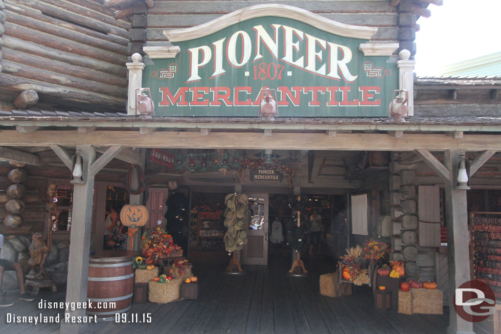 Pioneer Mercantile has some fall/Halloween props out.
