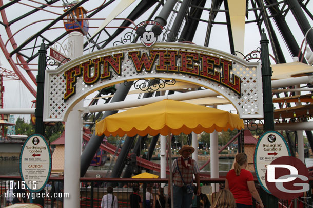 Long waits for the Fun Wheel.  60 min non swinging and 45 for swinging.  I had wanted to go but I was not going to wait that long.