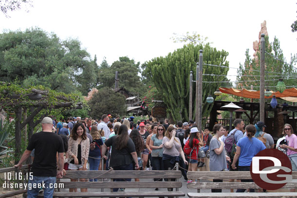 Big Thunder was using the extended queue today.