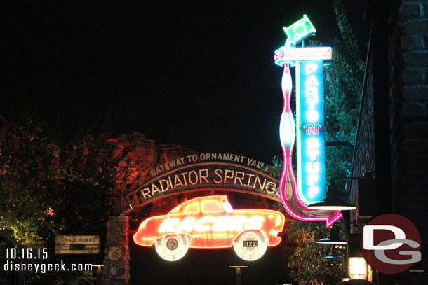 A 120 min stand by wait for the Racers at 7:30pm.  The Fastpass return was backed up to the corner.  