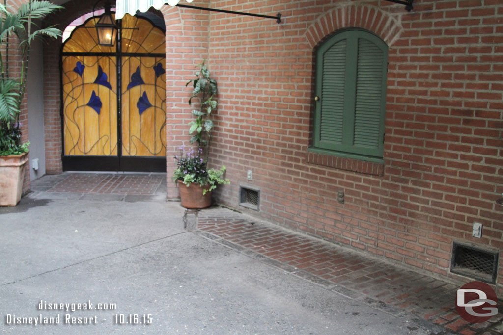 Out in New Orleans Square the artists that worked between the drinking fountains and Club 33 entrance are gone.