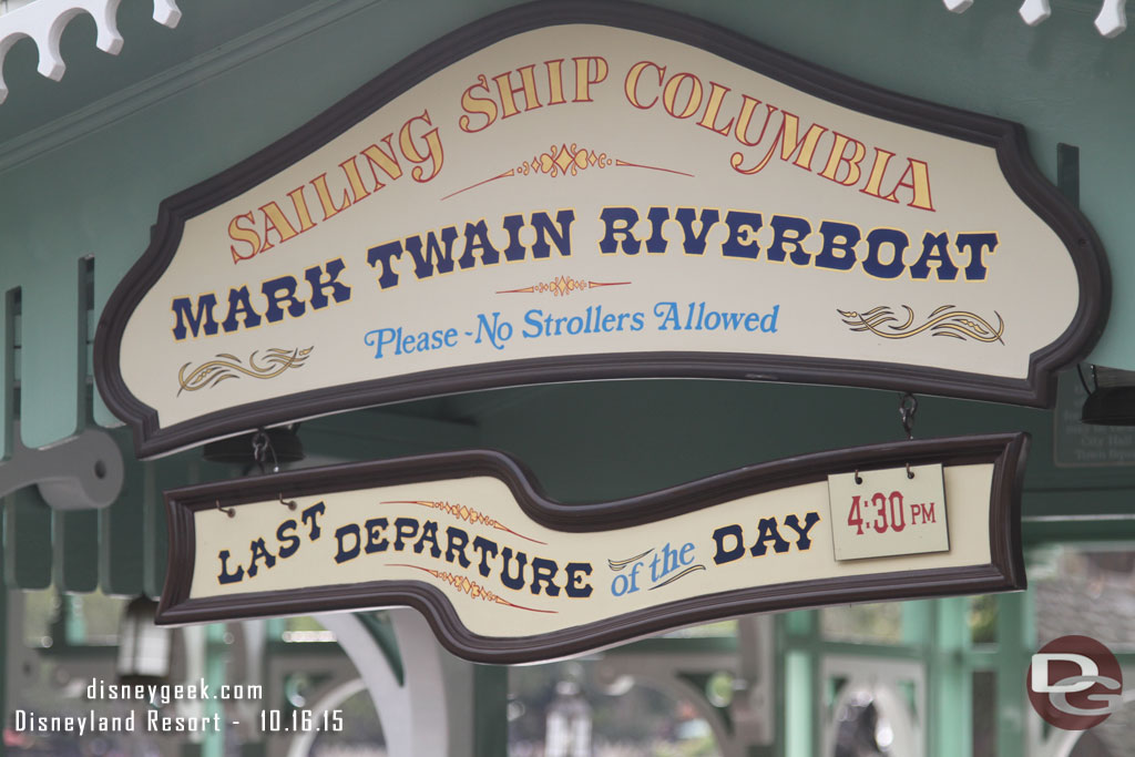 Early closure of the Mark Twain because of the Halloween party.