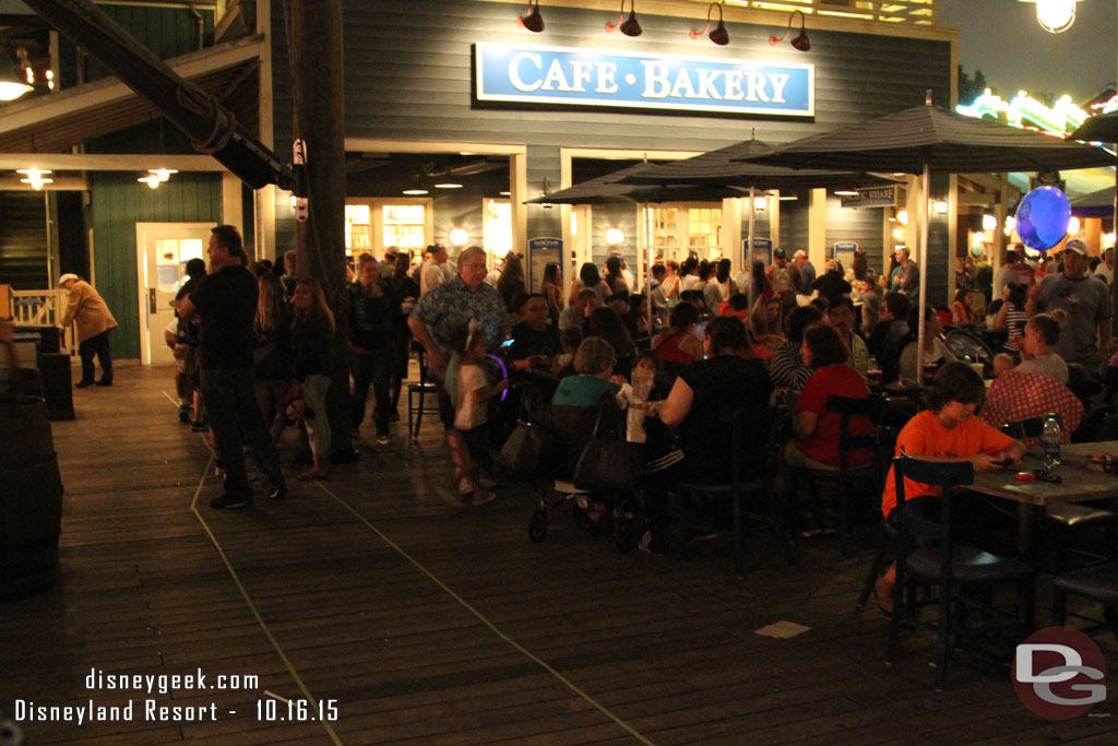 The line for the Wharf Cafe was long and they had an extended queue taped off leading back toward the bridge (where I was standing).