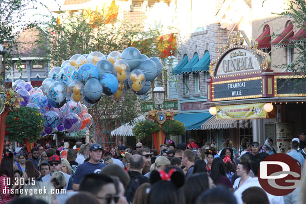 A wide assortment of balloons available.. Frozen to Star Wars to Big Hero 6 plus Halloween and Classic and Disneyland 60.