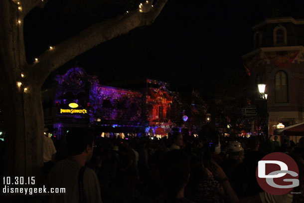 I opted to head for Main Street after Fantasmic.  Arriving just as Disneyland Forever was starting.  The street was crowded as usual so I went to Town Square to try the view from there vs pushing into the crowd.   The projections are not that good from this angle.. and they did not photograph well either.