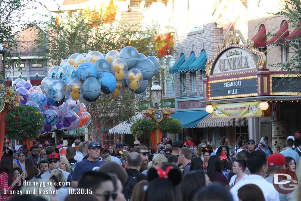 A wide assortment of balloons available.. Frozen to Star Wars to Big Hero 6 plus Halloween and Classic and Disneyland 60.