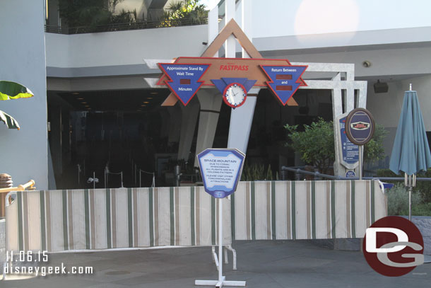 Space Mountain is closed as they switch from Ghost Galaxy to HyperSpace Mountain