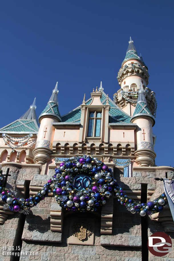 A closer look at the wreath.