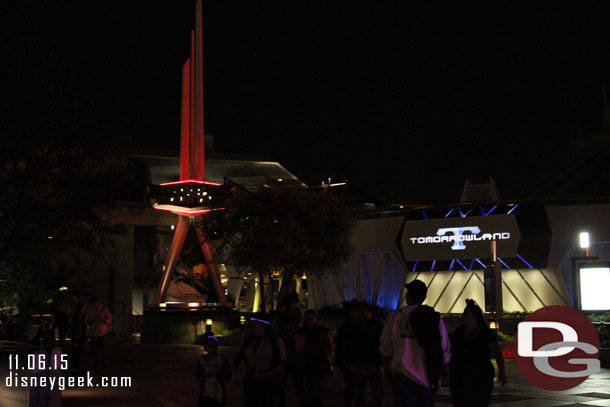 The Hyper Space Mountain sign was not lit up.  But you can see how it just sits on top of the regular sign which was.