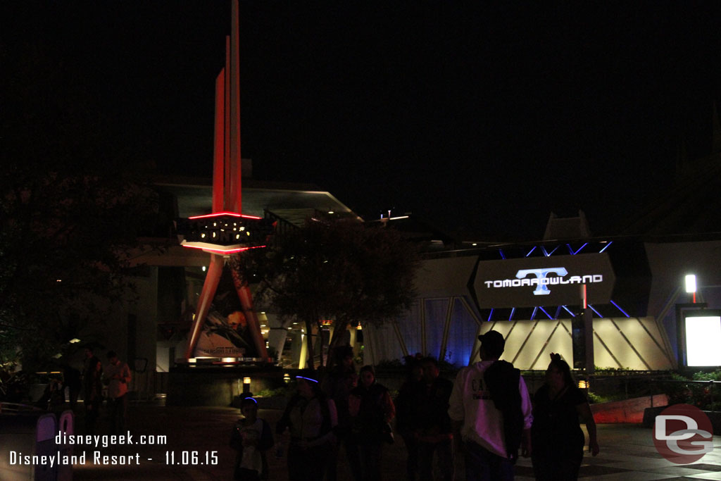 The Hyper Space Mountain sign was not lit up.  But you can see how it just sits on top of the regular sign which was.