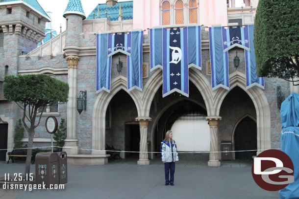 The Castle is closed off already for the First Disneyland Foreve, this was around 4:30 for the 6:30 show.