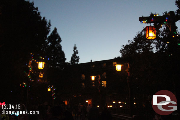 The Christmas lights on several light posts in Grizzly Peak Recreation Area were not on.