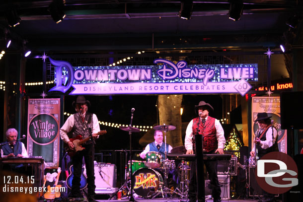 the Doo-Wah Riders performing in Downtown Disney