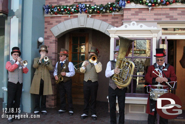 The Dickens Yuletide Band was out as I continued down the street so stopped for their set.