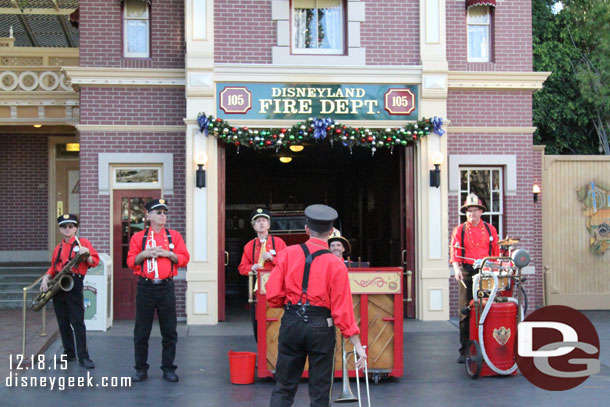 The Hook and Ladder Co was out so stopped for their set too since I was in no hurry.