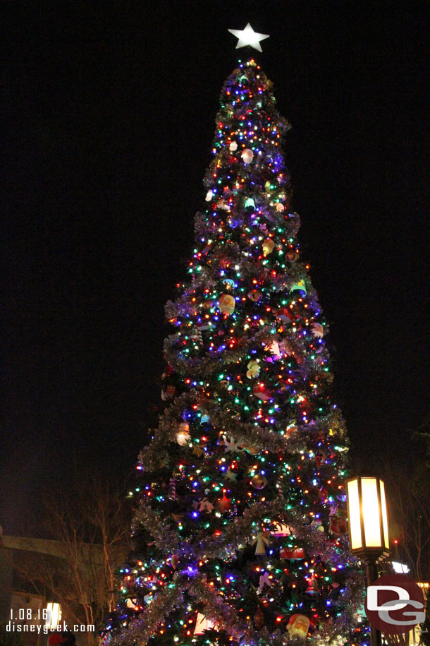 The Buena Vista Street tree and decorations were lit this evening.