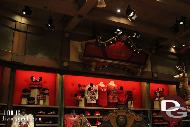 The other side that used to be Duffy is now Minnie Mouse.