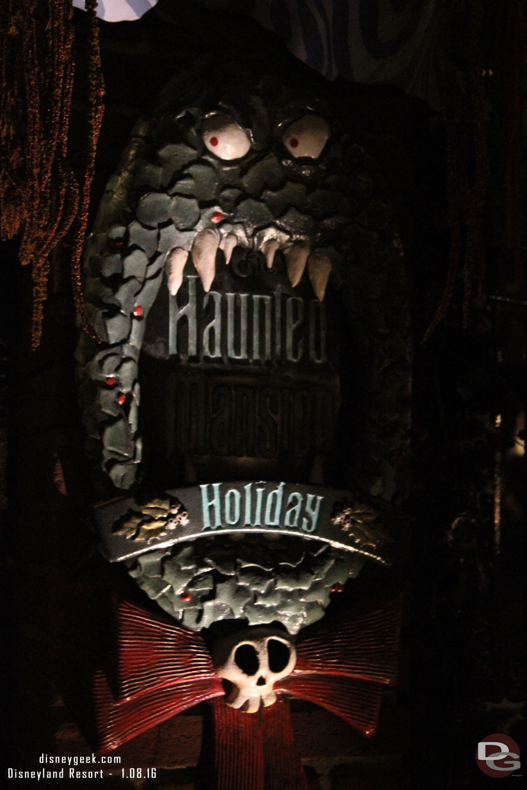 A final trip through the Haunted Mansion Holiday.