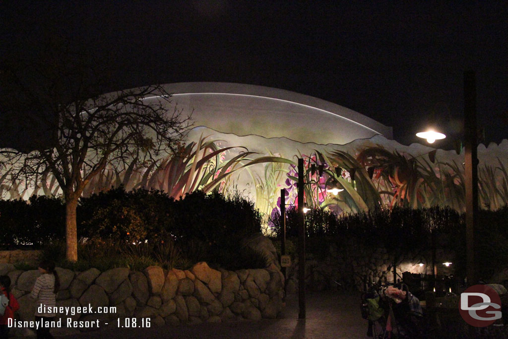 The Good Dinosaurs are gone from the Bugs Theater