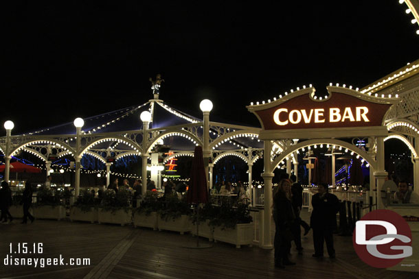 The Cove Bar was quiet this evening.  Three cast members out front explaining to guests they are closing for the evening.  Last seating was around 8, I believe I overheard 8:15.