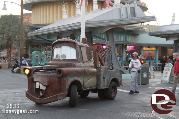 Mater turning onto Cross Street from Route 66.