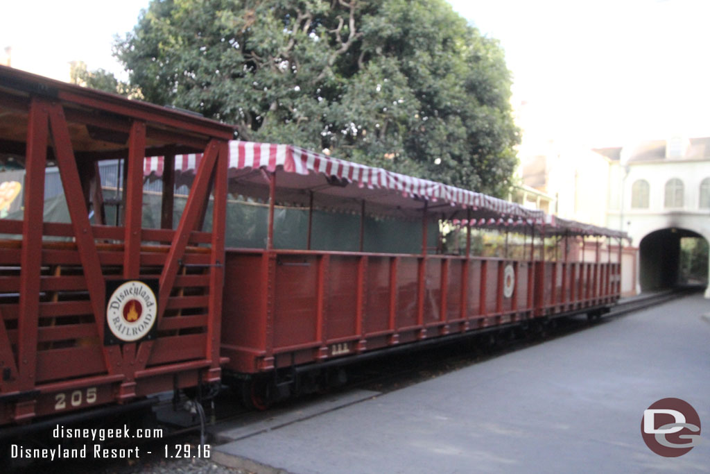 Interesting they had the cars blocking the cast member path so they had to walk by the station and guests vs cutting across the track and into New Orleans Square.