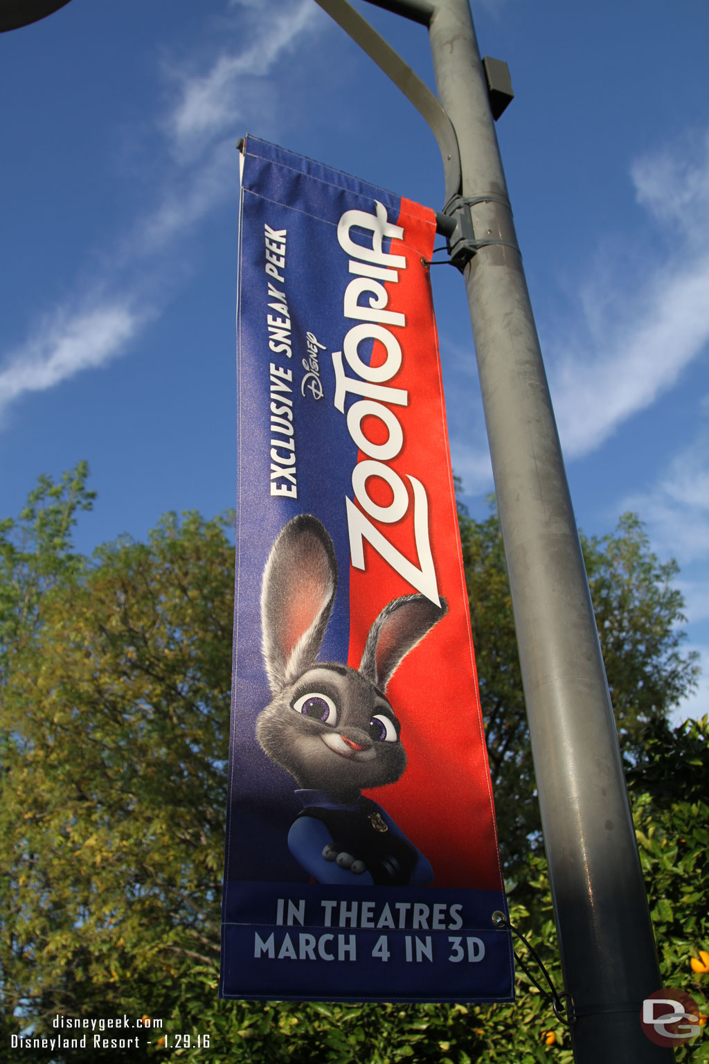 Zootopia has moved into the Bugs Theater. Some banners on the parade route in the area.