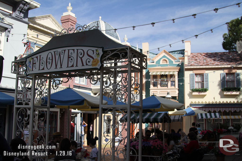 The Flower Market on Center Street