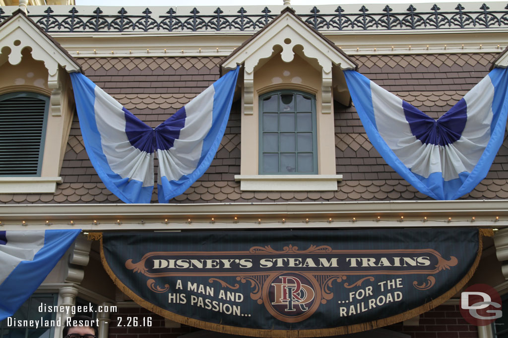 The same sign that is on the gallery is also on Main Street Station.