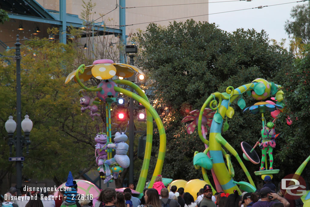 Rounded the corner and ran into the Pixar Play Parade (oops forgot to check the schedule and my watch).