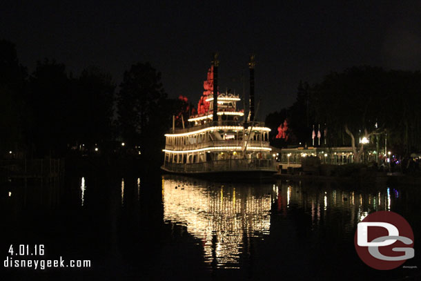 The Mark Twain was open to walk around this evening. On past visits it closed by sunset.