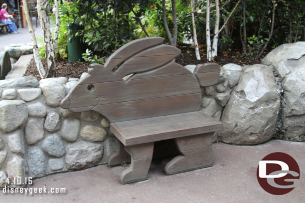 Critter Country was empty and I was waiting for the rest of my group so here are some pictures of the critter benches.