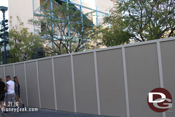 Walls up around the Hyperion queue area.