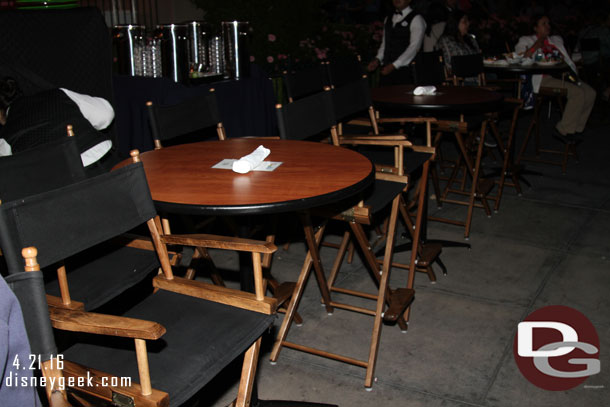 You were taken to a table, each table had four chairs.  Some high tables like this. Others regular height.