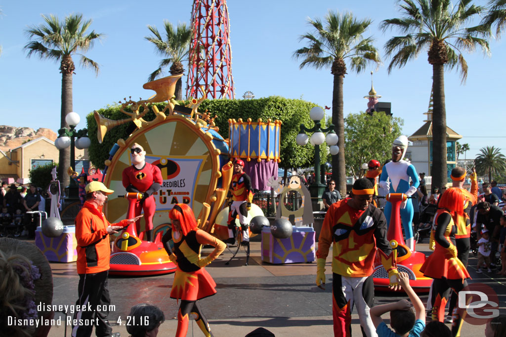 The Incredibles Heros In Training is back and being performed twice daily in Paradise Pier.  The show appears to be basically the same as the last time it ran.