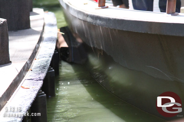 Here you can see how the runners make contact with the dock to stabilize the boat.