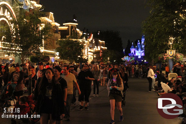 Back to Main Street at 8:454pm for Paint the Night.