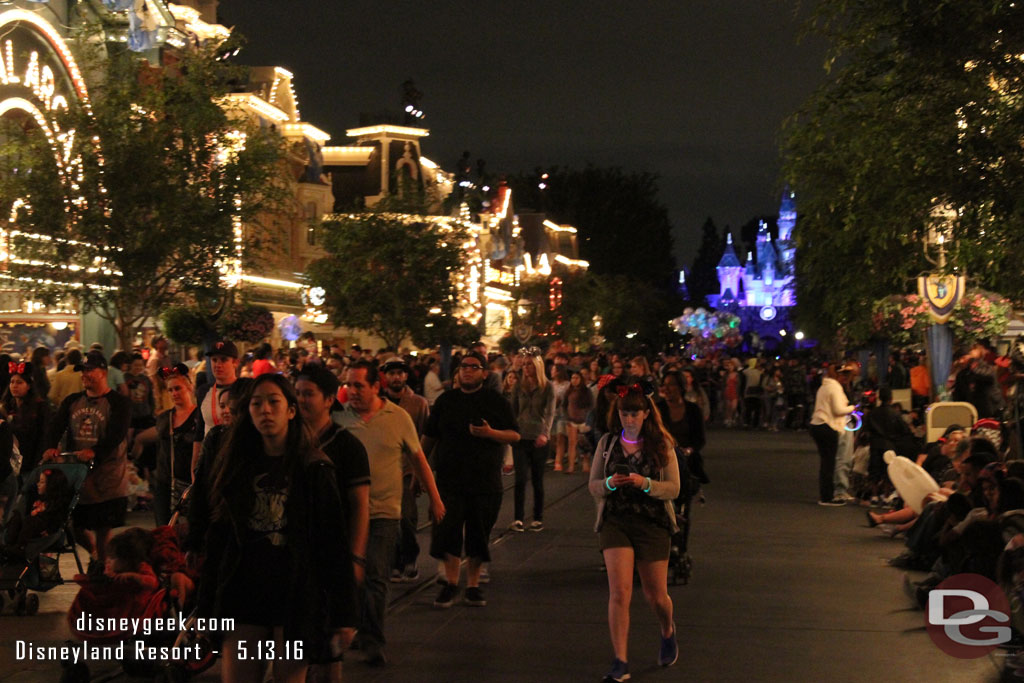 Back to Main Street at 8:454pm for Paint the Night.