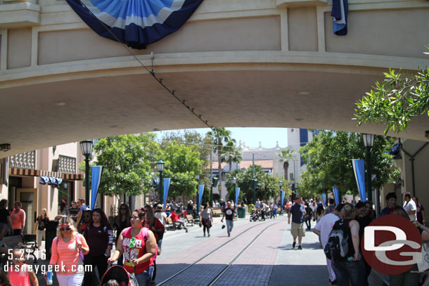 Buena Vista Street had people but it was not too crowded.