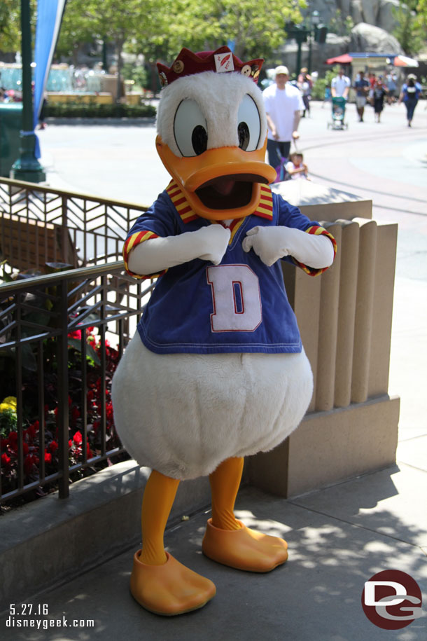 Donald was out on Buena Vista Street.  I do not recall seeing this costume before.