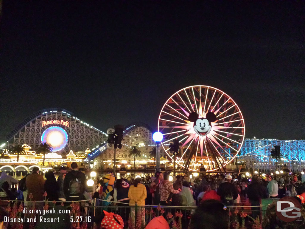 Arrived in Paradise Pier as the 5 minute announcement for World of Color was playing.  So found a spot for the show.