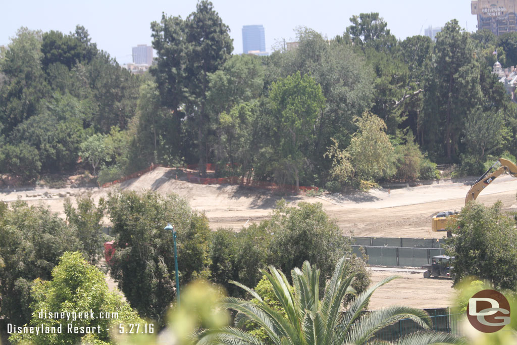 Moving back to the left you can sort of see the new river path (better pictures later from in the park.