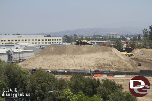 Another picture of the large mound of dirt.