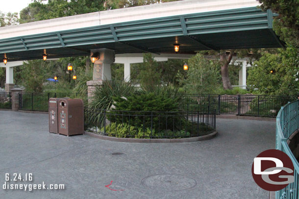 This area in Fantasyland across from the Matterhorn is no longer a smoking area.  It was very pleasant to walk through the area now.  And depending on the breeze guessing those in line appreciate it too.